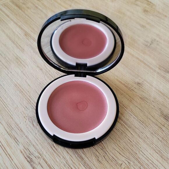 Doll 10 Dream Whip Blush and Highlight Soufflé in You're Making Me Blush - Picture 3 of 6